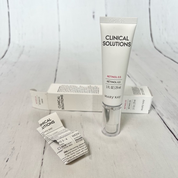 Mary Kay Clinical Solutions Retinol 0.5% NWT - Picture 2 of 7